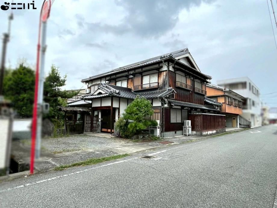 Spacious 9K House in Tatsuno - Photo 1