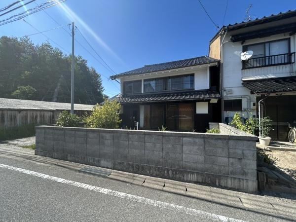 Charming 3LDK House in Arashima - Photo 1