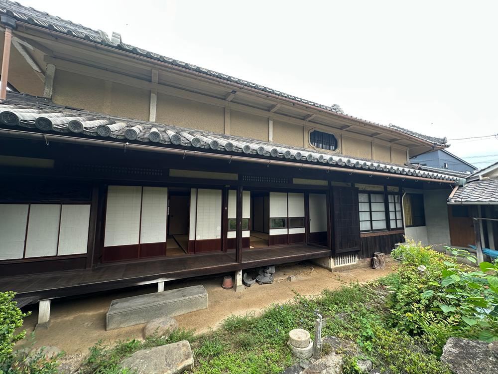 Charming 7DK Traditional House in Yorishima - Photo 1
