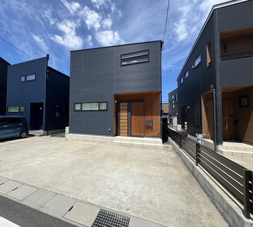 3LDK house in Tottori, Tottori - Photo 1