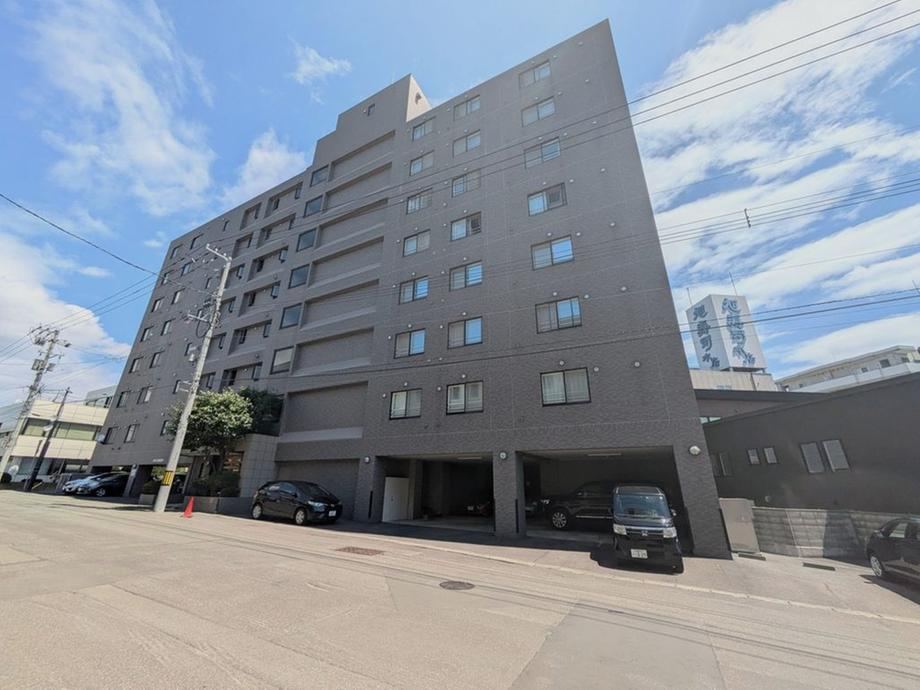 4LDK apartment in Otaru, Hokkaido - Photo 1