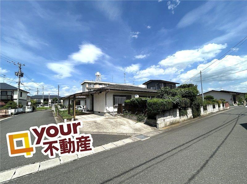 Charming Bungalow with Room for Hobbies - Photo 1