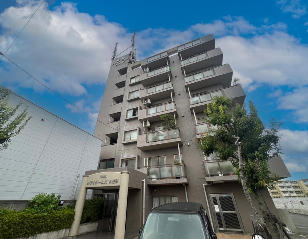 3LDK apartment in Izumisano, Osaka - Photo 1