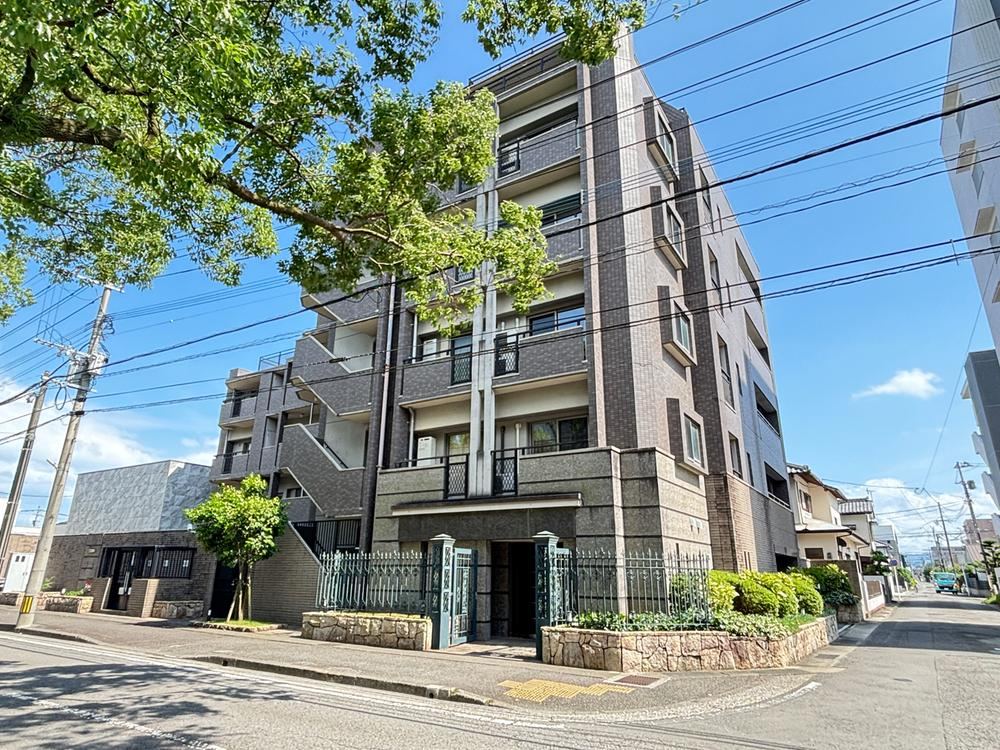 4LDK apartment in Miyazaki, Miyazaki - Photo 1