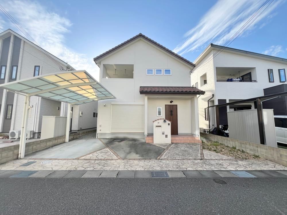 Spacious 4LDK House in Higashiho - Photo 1