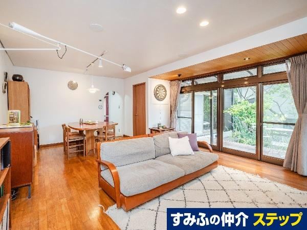 Charming 4LDK House in Kurakuen, Nishinomiya - Photo 1