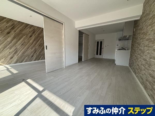 3LDK apartment in Nishinomiya, Hyogo - Photo 1