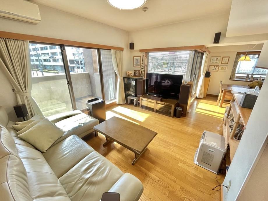Spacious 4LDK Apartment in Fujimino - Photo 1