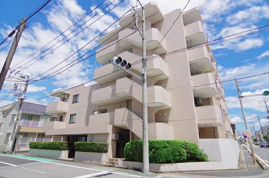 2LDK Apartment with Convenient Access in Warabi - Photo 1