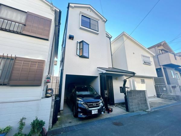 Upcoming Renovated 4LDK House with Scenic Views in Miyamadai, Kobe - Photo 1