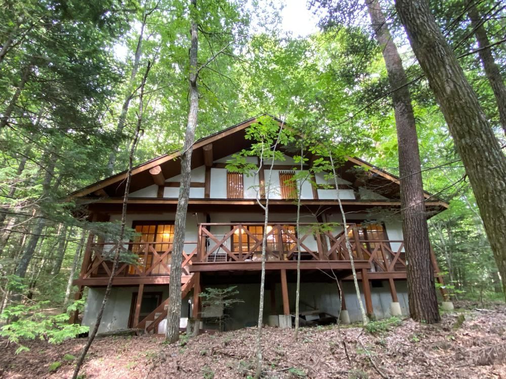 Spacious 3LDK House with High Ceiling in Mitake - Photo 1