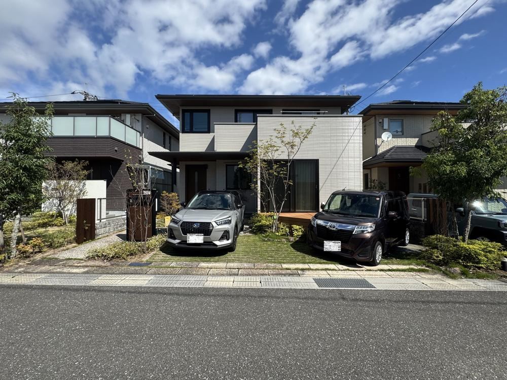 Quality 5LDK+S Home in Scenic Development - Photo 1