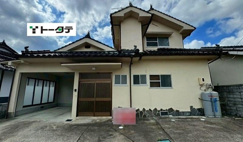 4LDK house in Akitakata, Hiroshima - Photo 1