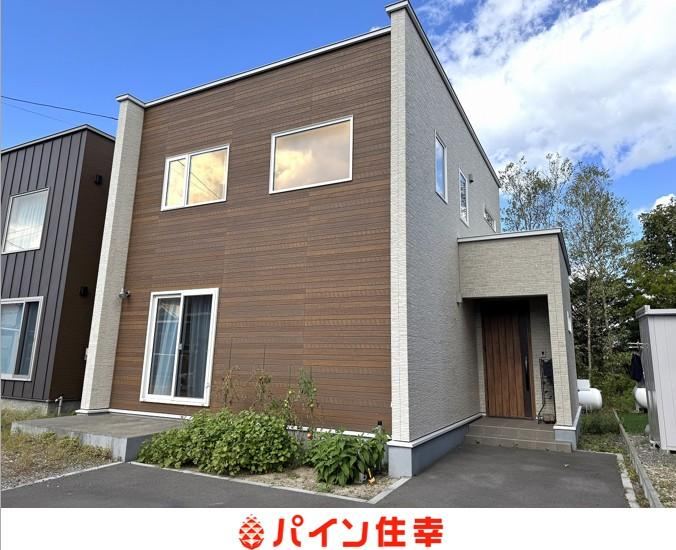 Renovation Project 4LDK House in Tomakomai - Photo 1