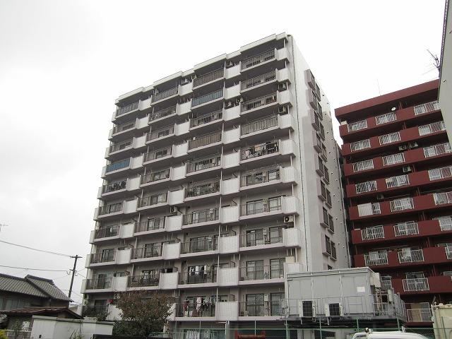 4LDK apartment in Tobata Ward, Kitakyushu, Fukuoka - Photo 1