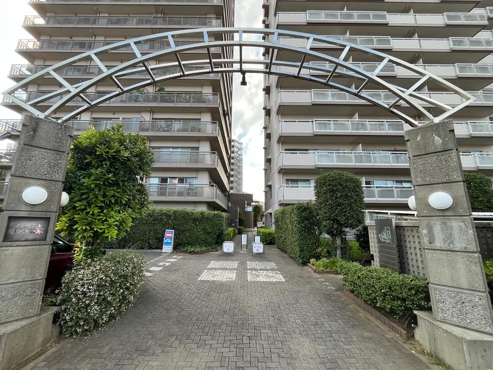 Spacious 3LDK with Great Views in Higashikurume - Photo 1