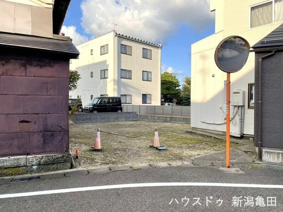 Prime Location Near Kameda Station - Photo 1
