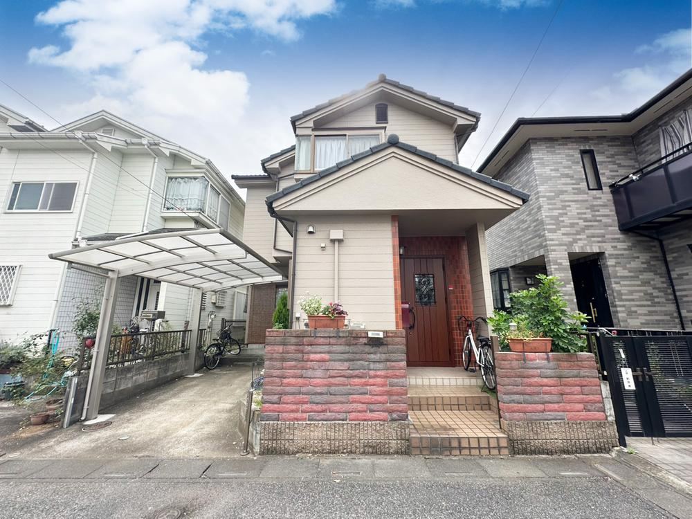 Family-Friendly 4LDK with Terrace in Koshigaya - Photo 1
