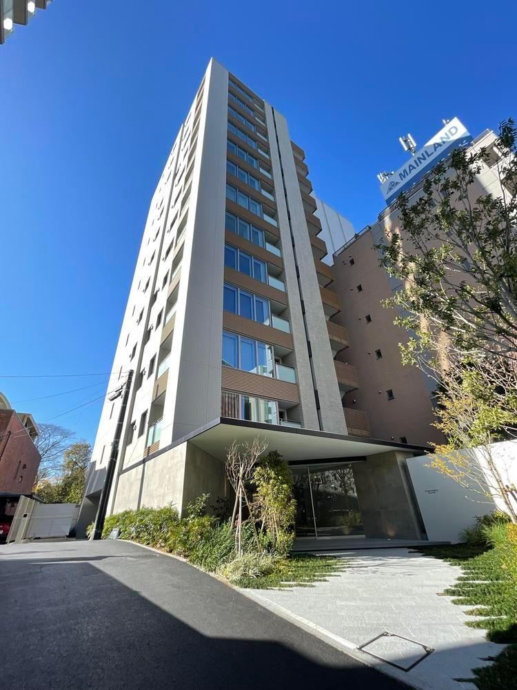 2LDK+S apartment in Shibuya Ward, Tokyo - Photo 1