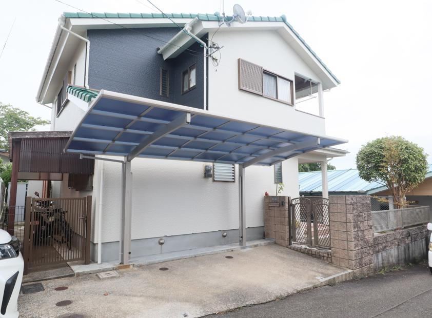 Spacious 3LDK House with Open Spaces - Photo 1