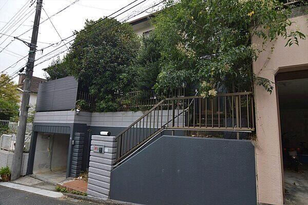 Charming 3LDK House with Ample Storage in Asao - Photo 1