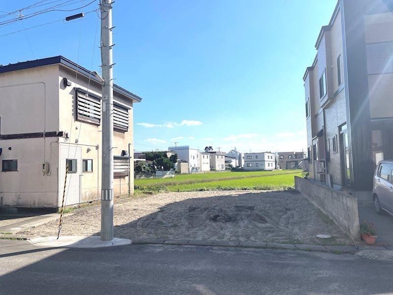 Corner Lot Land in Hamada Tamagawa - Photo 1