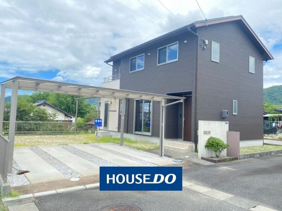 Spacious 5LDK House with Walk-in Closet in Hikari - Photo 1
