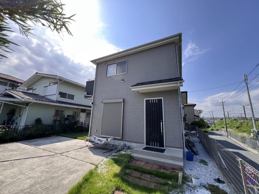 Charming 4LDK House with Garden in Tsukushino - Photo 1