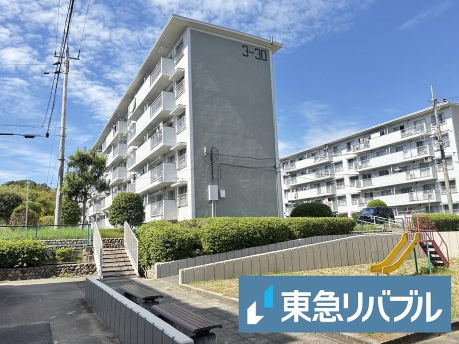 3DK apartment in Minami Ward, Sakai, Osaka - Photo 1