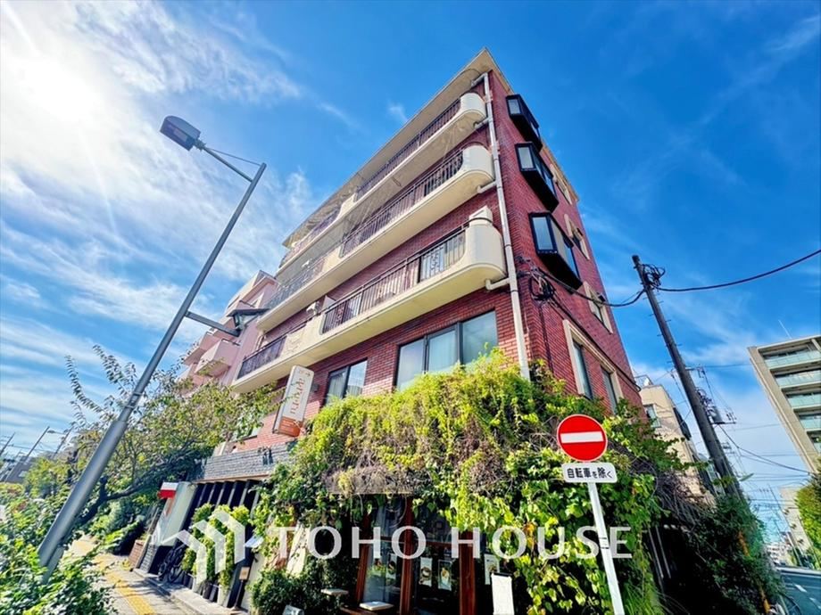 Available for Viewing Today 2DK Apartment - Photo 1