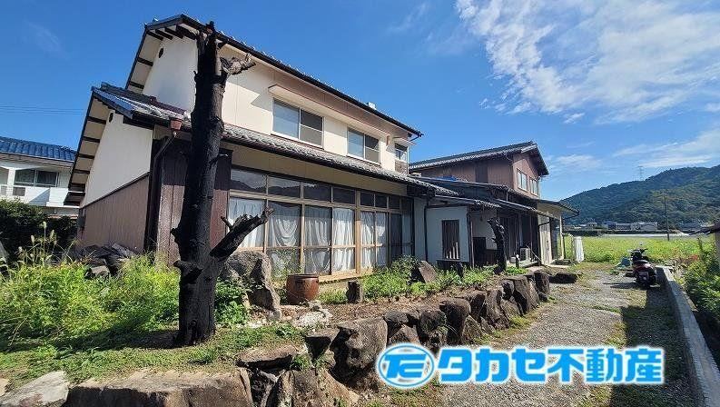 Renovated 8LDK House with Scenic Views in Kitatanaka - Photo 1