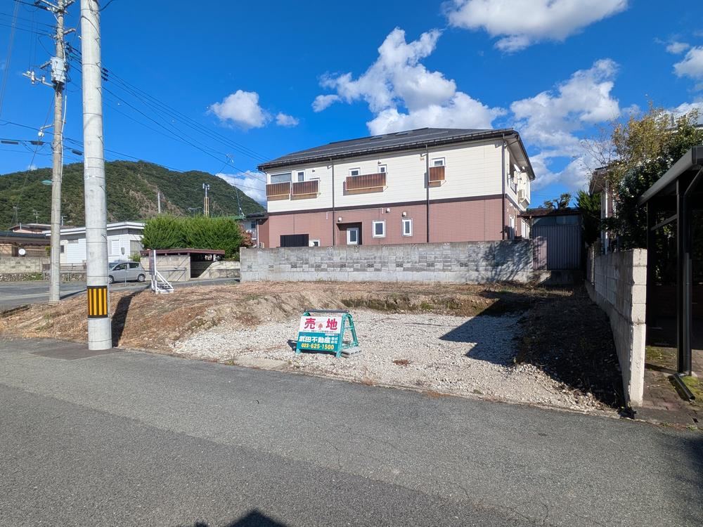 Spacious Land in Kobirakawa-cho - Photo 1