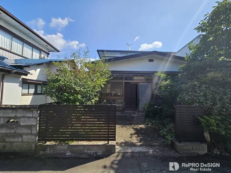 Spacious 5LDK Home in Shogunnohigashi - Photo 1