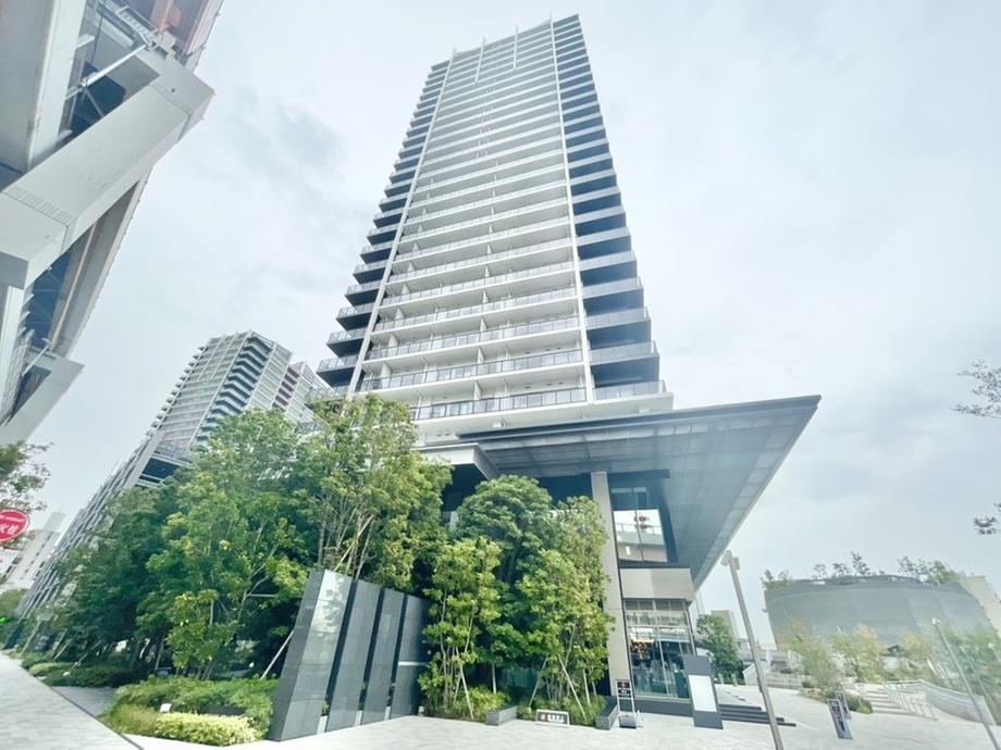 1LDK+S apartment in Chuo Ward, Kobe, Hyogo - Photo 1