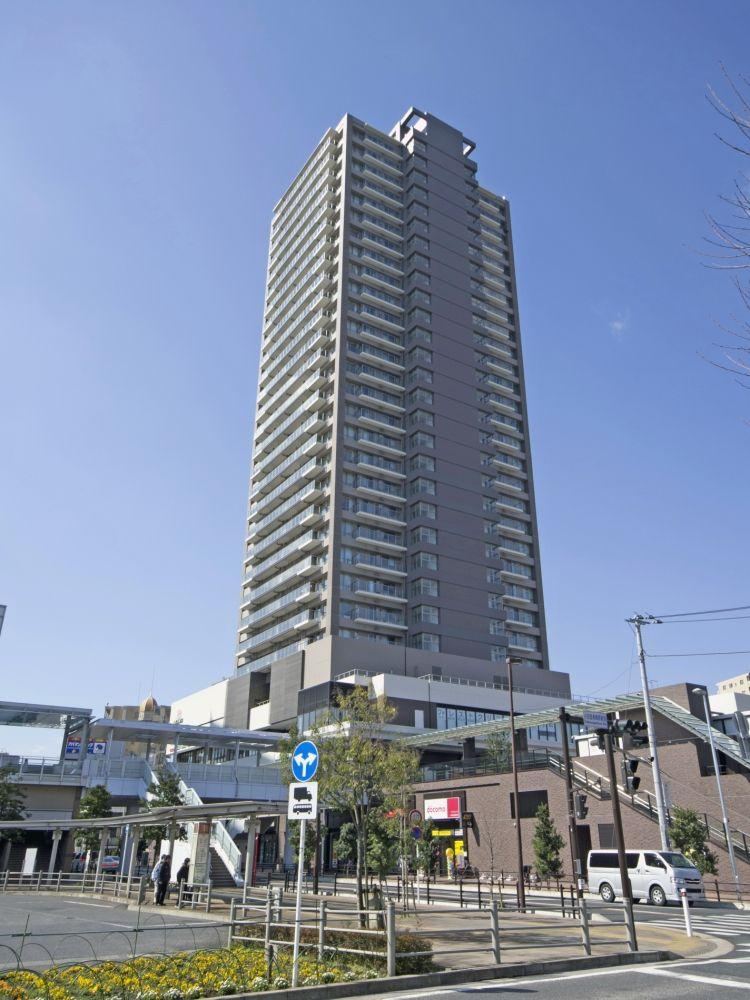 Bright 2LDK+S Apartment in Minami-Dai - Photo 1