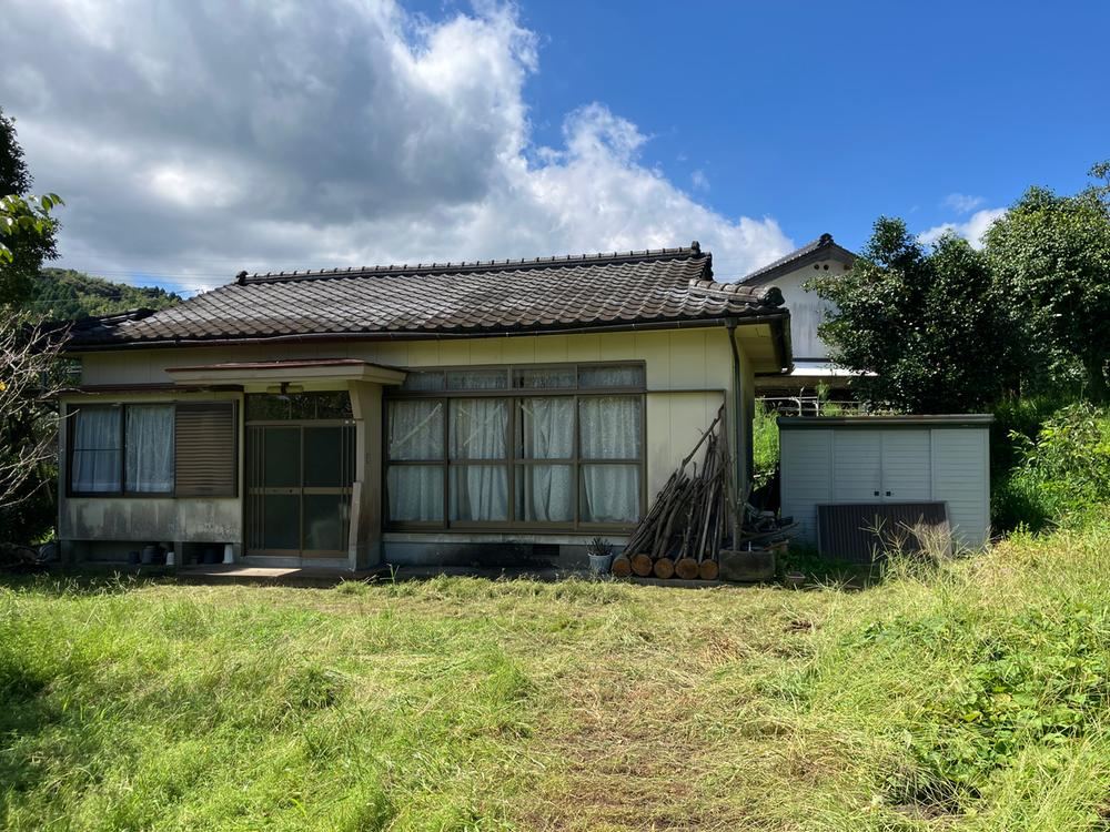 Cozy 3DK House in Nature-rich Satsumasendai - Photo 1