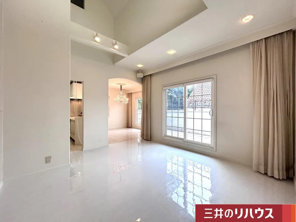 Modern 3LDK+S House in Rokko-dai - Photo 1