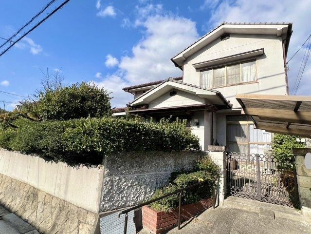 Spacious 6DK House with Garden in Fukuyama - Photo 1