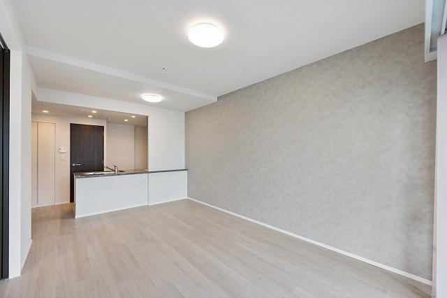 2LDK apartment in Chuo Ward, Osaka - Photo 1
