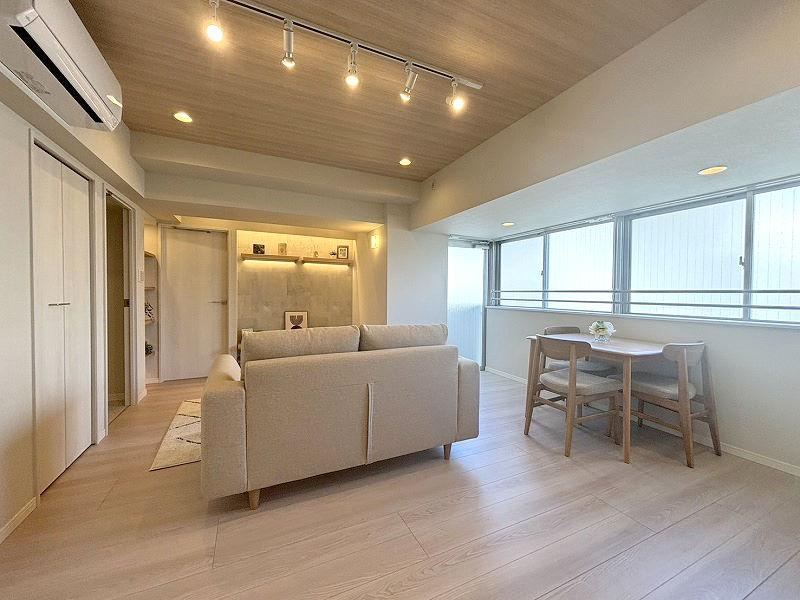 Renovated 2LDK Corner Apartment in Ogikubo - Photo 1