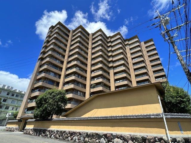 5LDK+S apartment in Beppu, Oita - Photo 1