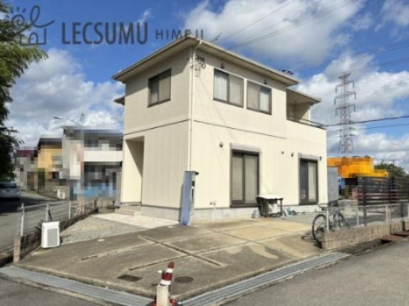 Spacious 5LDK+S House in Kawanishidai - Photo 1
