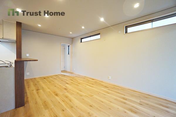 Modern 4LDK Home in Nishioka, Akashi - Photo 1