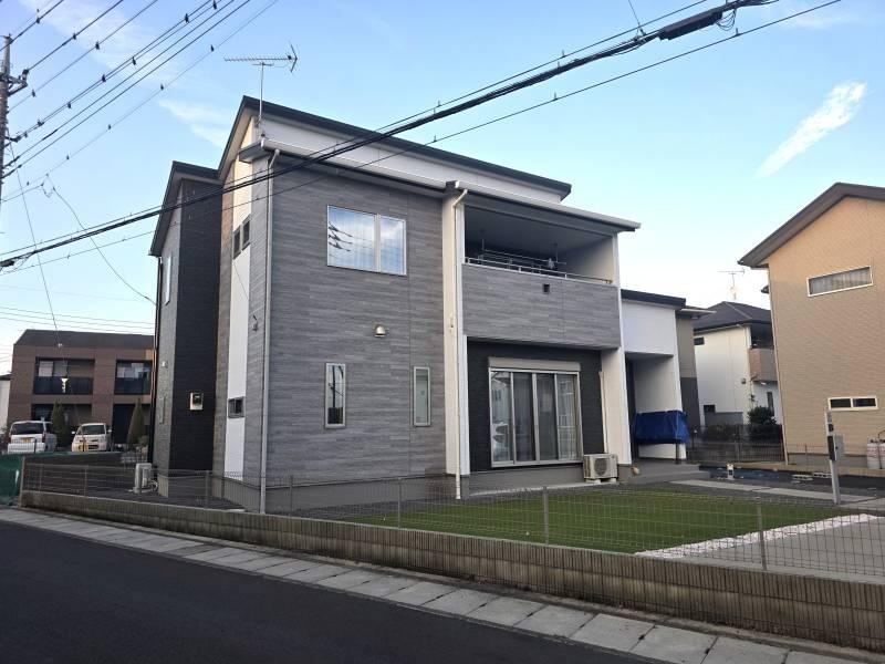 4LDK house in Ota, Gunma - Photo 1