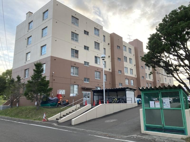 3LDK apartment in Minami Ward, Sapporo, Hokkaido - Photo 1