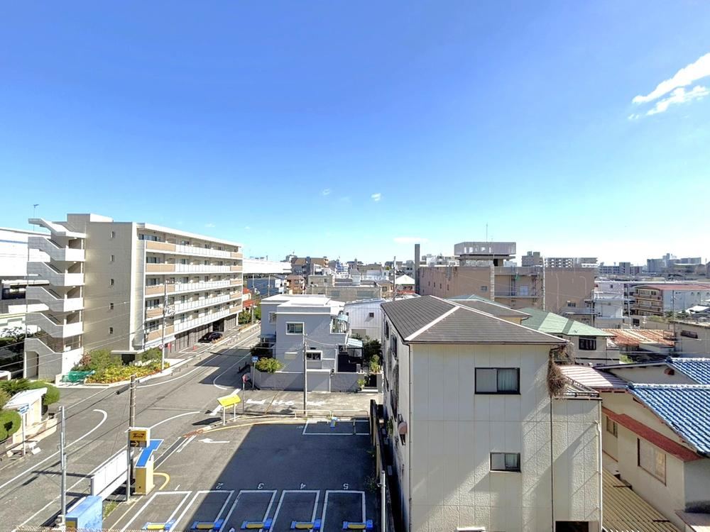 3LDK apartment in Nishinomiya, Hyogo - Photo 1