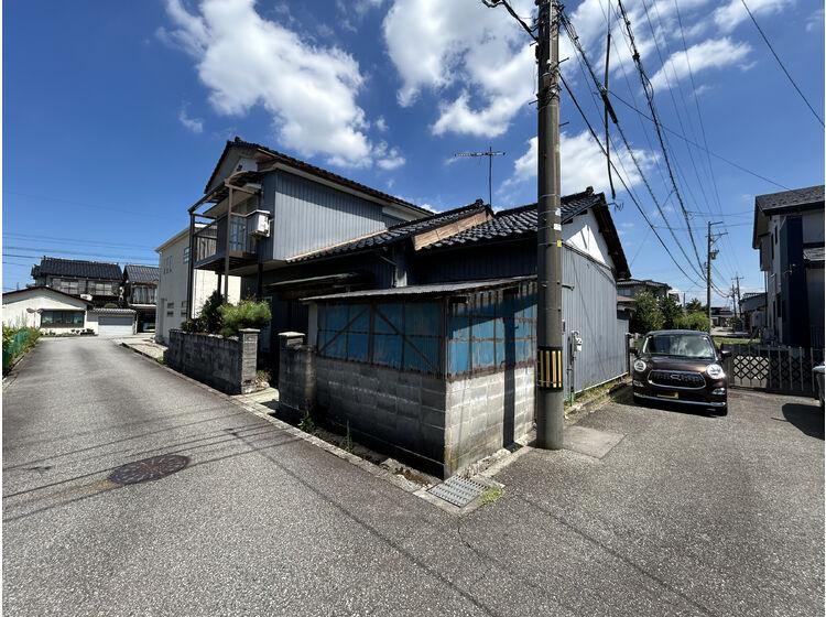134 m² land in Toyama, Toyama - Photo 1