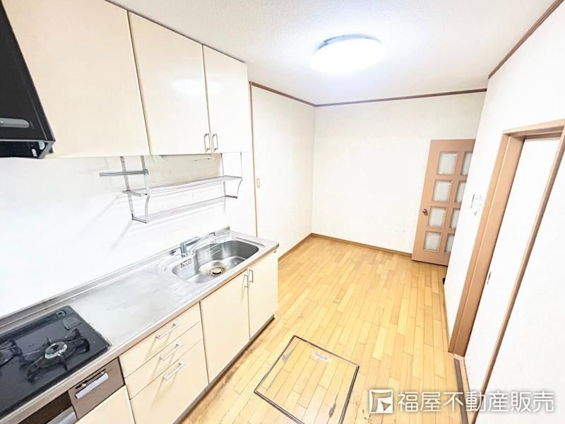 4DK House with Mountain Views in Fushimi - Photo 1