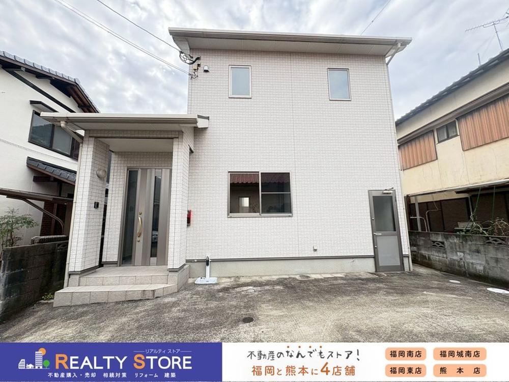 Updated 2LDK All-Electric Home Ready for Viewing in Fukuoka - Photo 1