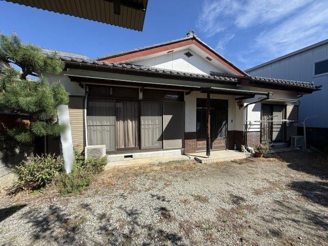7DK house in Kofu, Yamanashi - Photo 1
